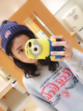 「iPhoneケース」｜「アイテム（スウェット）」を使った、まゆこさん（レディース・156cm）の冬コーディネート