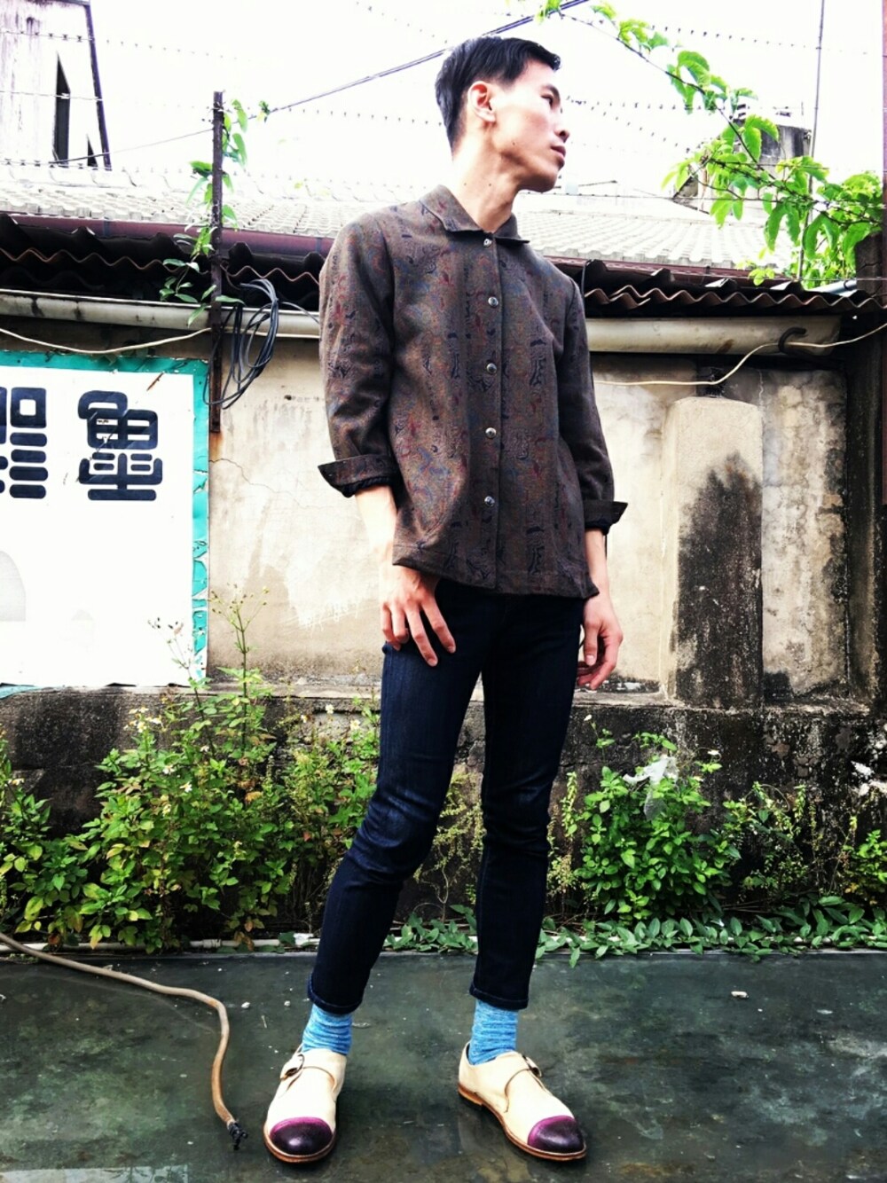 「TWOXPIECE、新竹市中正台夜市第六街245號、二手救春秋、ootd、vintage、中性、day20161127」｜「TWO PIECE 二手屋のアイテム（シャツ/ブラウス、その他）」を使った、TWO PIECE 丫撇さん（メンズ・171cm）の秋コーディネートの1枚目の写真