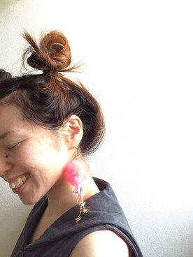 「miraq.のアイテム（ピアス（両耳用）、ピンク系）」を使った、amicoさん（レディース・155cm）の春コーディネート