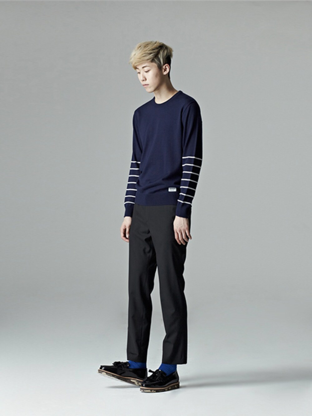 「STYLE、camo、korea、shoes、ootd、daily look、 구두、 슈즈、로스트가든、LOST GARDEN」｜「LOST GARDENのSHOES（ドレスシューズ、ブラック系）」を使った、LOSTGARDENさん（メンズ・185cm）の秋コーディネートの1枚目の写真