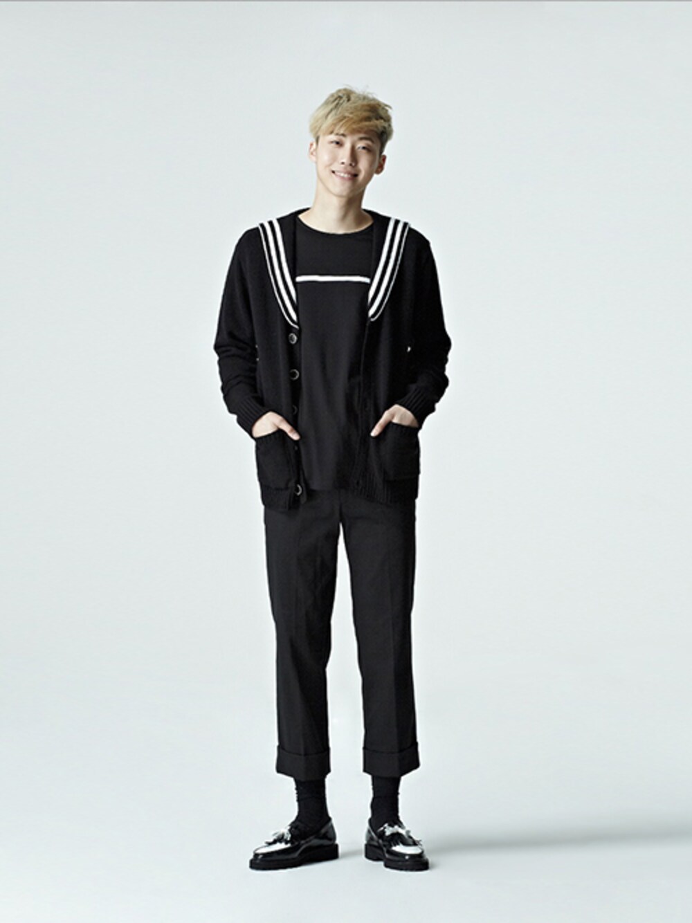 「black、korea、white、shoes、loafer、구두、LOST GARDEN、 로스트가든」｜「LOST GARDENのSHOES（ドレスシューズ、ホワイト系）」を使った、LOSTGARDENさん（メンズ・187cm）の秋コーディネートの1枚目の写真