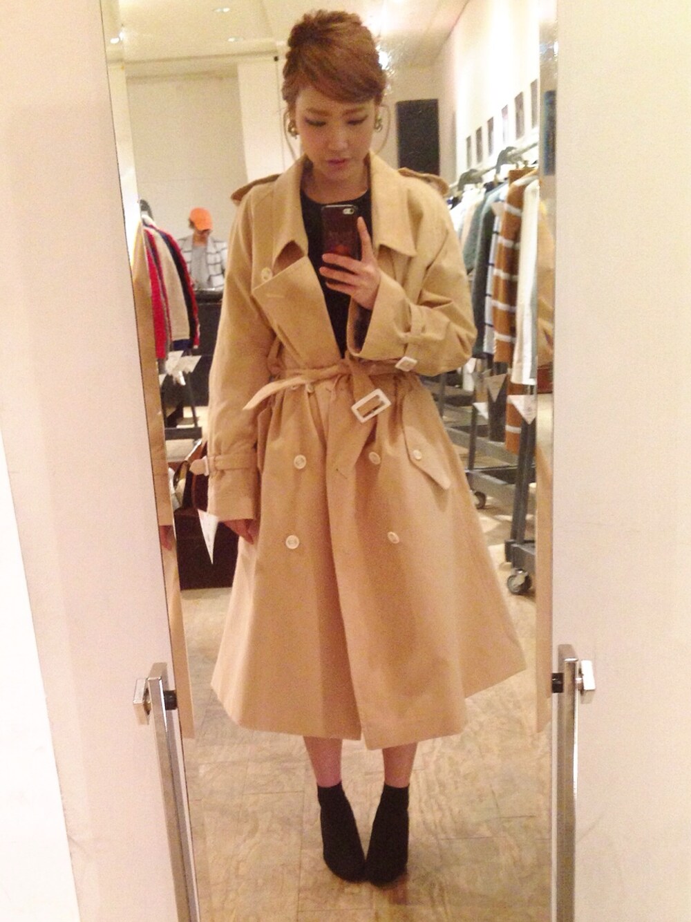 「STUDIOUS、Yuge、trench coat、TOKYO、ファッション手当」｜「Yugeのアイテム（トレンチコート、ベージュ系）」を使った、MIRAN.KIMさん（レディース・158cm）の秋コーディネートの1枚目の写真
