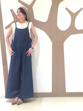 「ノースリーブニット」｜「アイテム（オールインワン・サロペット）」を使った、akkoさん（レディース・159cm）の夏コーディネート