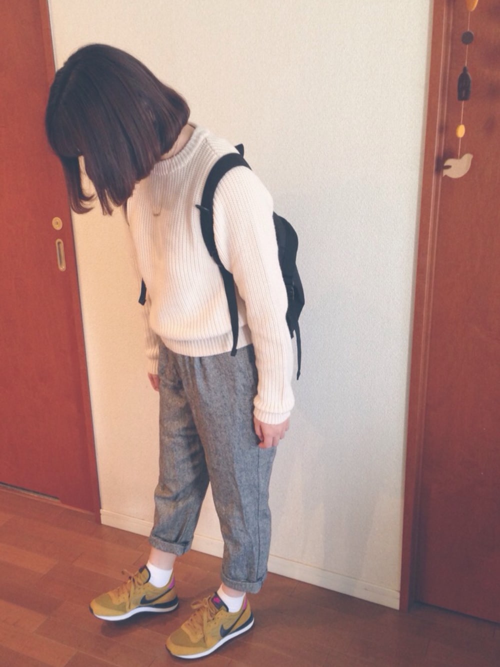 「NIKE、Kastane、RETRO GIRL、パンツ、ラフ、ニット、バックパック」｜「CHILD WOMANの○Relateバックパック（バックパック/リュック、ブラック系）」を使った、かおりんさん（レディース・157cm）の秋コーディネートの1枚目の写真