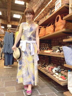 「ボタニカル」｜「アイテム（帽子）」を使った、入口 由梨さん（レディース・150cm）の春コーディネート