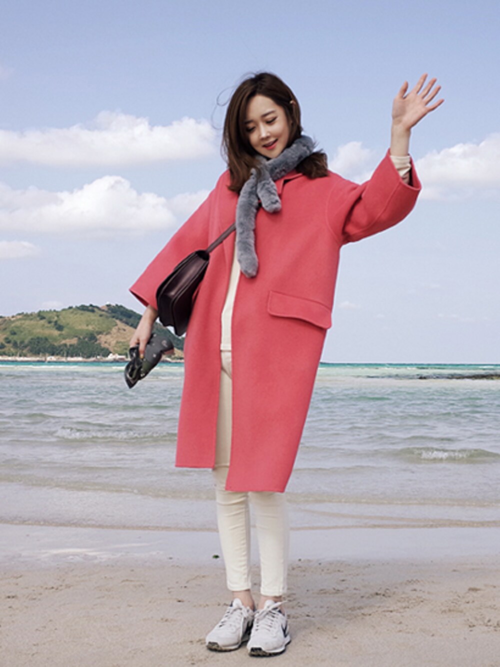 minsshopさんの「(handmade♥)タイムロングコート(2-color)（minsshop）」を使ったコーディネートの1枚目の写真