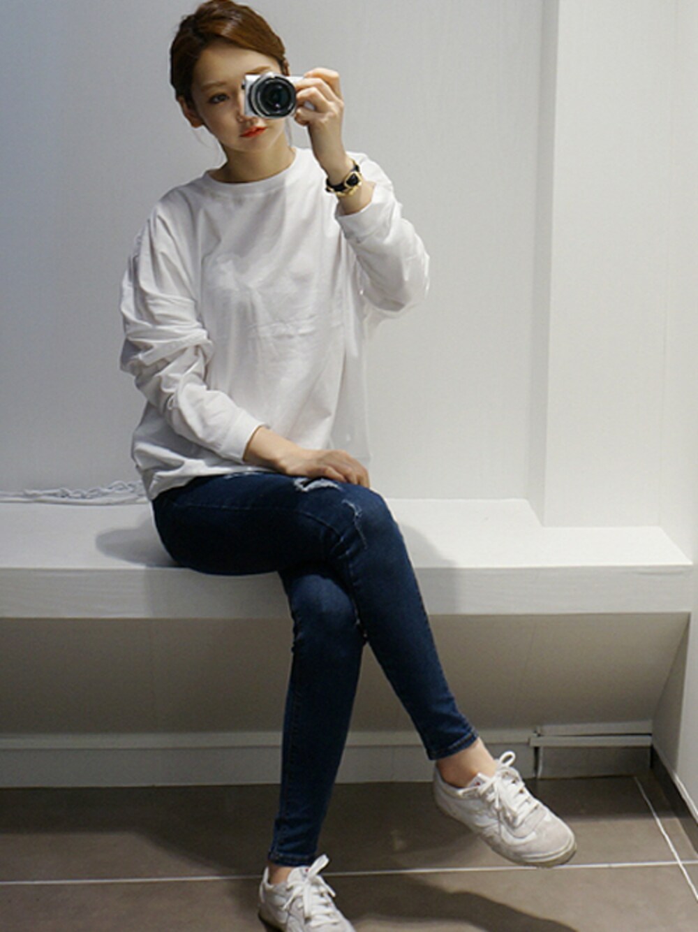 minsshopさんの「エイコットンTシャツ (3-color)（minsshop）」を使ったコーディネートの1枚目の写真