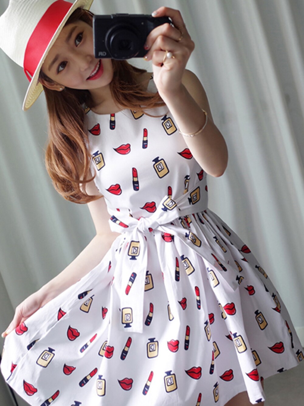 minsshopさんの「(ベルトひもset)リップスティックワンピース（minsshop）」を使ったコーディネートの1枚目の写真