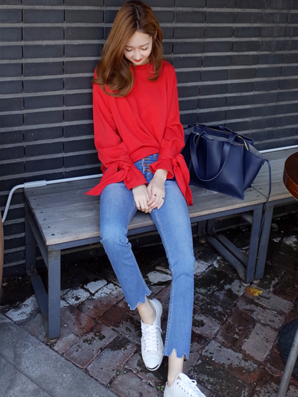 minsshopさんの「ウォルメイドリボンスウェット(3color)（minsshop）」を使ったコーディネートの1枚目の写真
