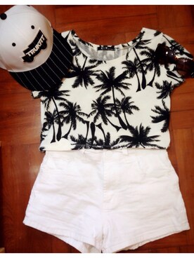 KRISTAL   KANさんのコーディネート