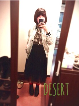 「迷彩柄」｜「アイテム（スタジャン）」を使った、みやこんぬさん（レディース・163cm）の春コーディネート