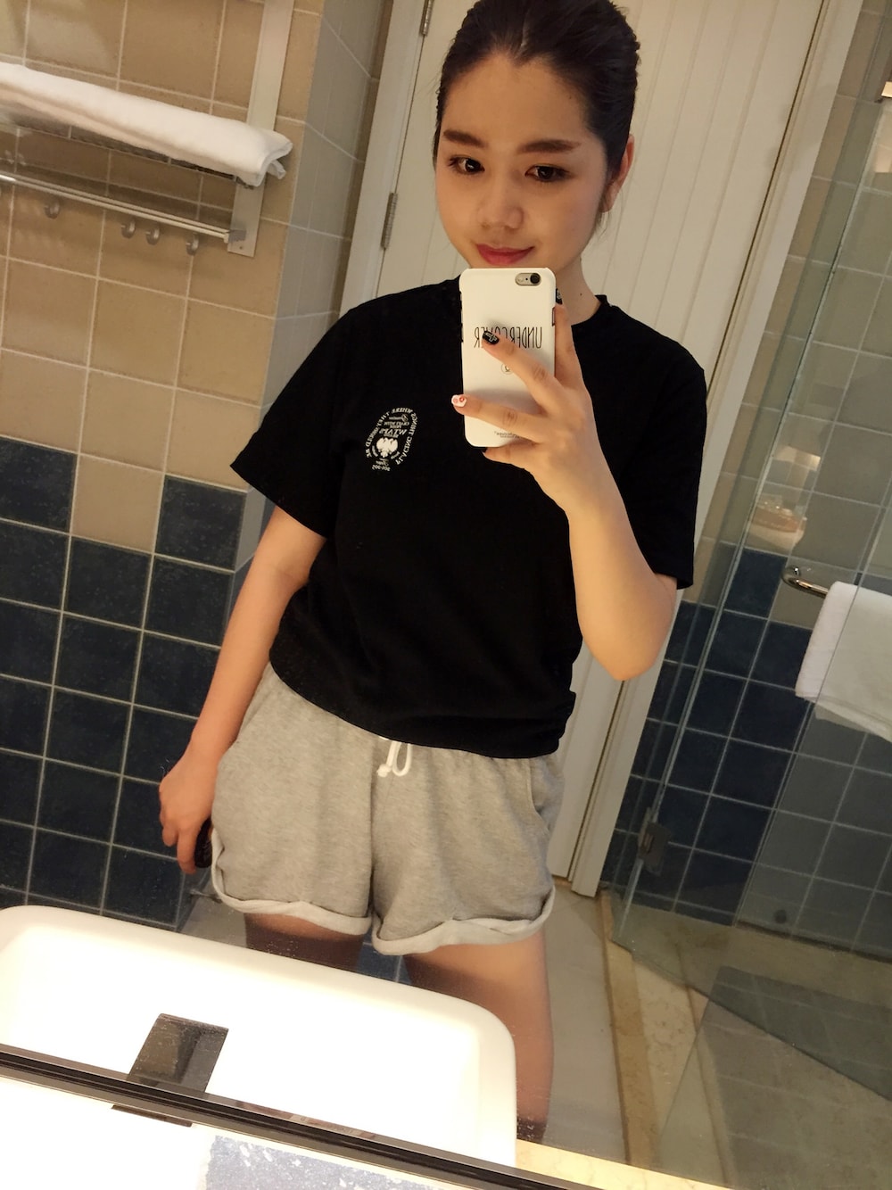 「wtaps、undercover」｜「UNDERCOVERのアイテム（その他小物、ホワイト系）」を使った、bambooさん（レディース・168cm）の秋コーディネートの1枚目の写真
