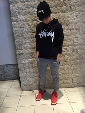 「STUSSY（ステューシー）のOriginal Stock Emb Beanie（ニットキャップ/ビーニー、ブラック系）」を使った、YUYAさん（メンズ）の秋コーディネート