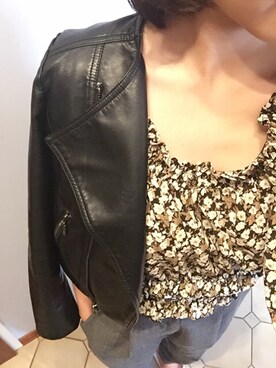 「アイテム（その他トップス、ブラウン系）」を使った、yuiさん（レディース・156cm）の秋コーディネート