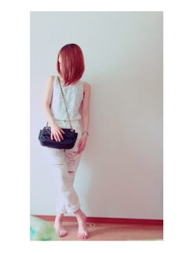 「GRL（グレイル）のアイテム（デニムパンツ、ホワイト系）」を使った、MOEさん（レディース・154cm）の秋コーディネート