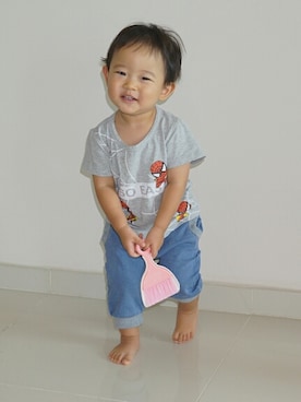 「MARKEY'S（マーキーズ）のアイテム（Pants、ブルー系）」を使った、TakeMarinさん（キッズ・100cm）の夏コーディネート