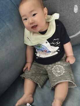 「GAP（ギャップ）のアイテム（Tシャツ/カットソー、ブルー系）」を使った、sakuさん（キッズ・80cm）の春コーディネート