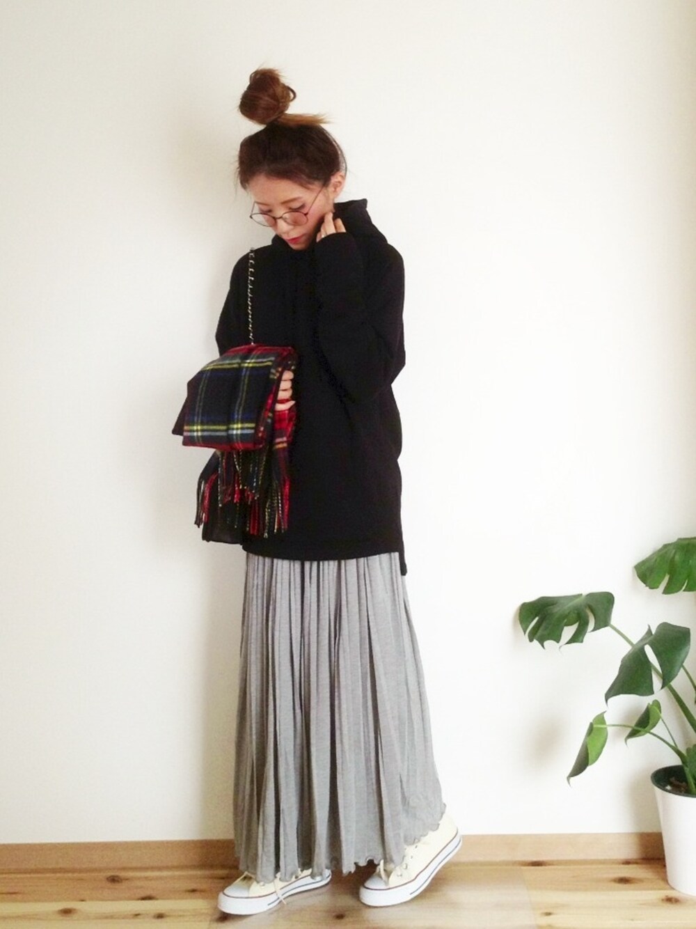 minimalist_aponさんの「E carina (エ カリーナ） プリーツロングスカート（VIBGYOR Women）」を使ったコーディネート