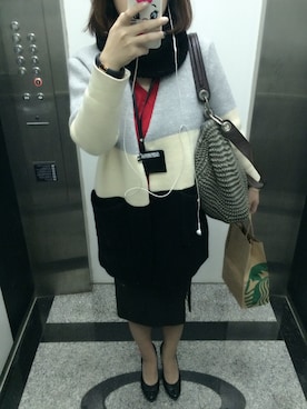 「Abercrombie&Fitch（アバークロンビーアンドフィッチ）のアイテム（カーディガン/ボレロ）」を使った、JWeiさん（レディース・157cm）の冬コーディネート