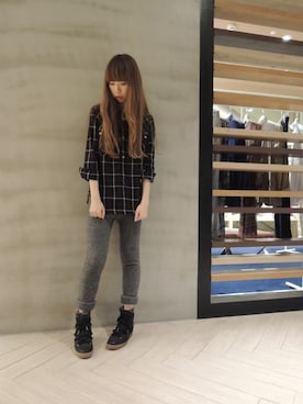 「ISABEL MARANT（イザベルマラン）のアイテム（ブーツ）」を使った、FLONTVIOROスタッフさん（レディース・160cm）の秋コーディネート