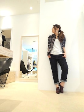 「ISABEL MARANT（イザベルマラン）のアイテム（その他シューズ）」を使った、FLONTVIOROスタッフさん（レディース・151cm）の春コーディネート