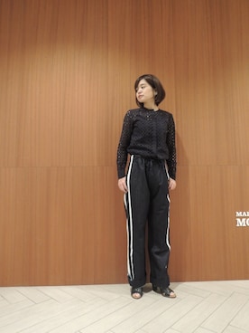 「MARNI（マルニ）のアイテム（パンツ）」を使った、FLONTVIOROスタッフさん（レディース・160cm）の冬コーディネート