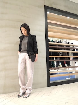 「ACNE（アクネ）のアイテム」を使った、FLONTVIOROスタッフさん（レディース・159cm）の春コーディネート