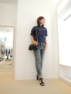 「ACNE（アクネ）のアイテム」を使った、FLONTVIOROスタッフさん（レディース・160cm）の春コーディネート