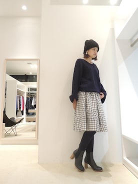「KIJIMA TAKAYUKI」｜「アイテム（スカート）」を使った、FLONTVIOROスタッフさん（レディース・160cm）の秋コーディネート