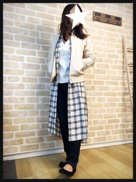 「INNOCENT BLUE（イノセントブルー）のアイテム（ジャケット/アウター）」を使った、RINA.さん（レディース・163cm）の春コーディネート