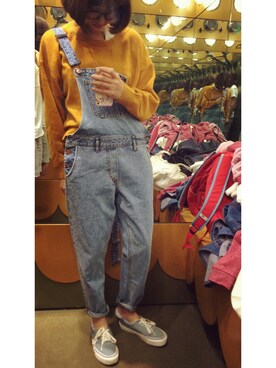 「MONKI（モンキ）のアイテム（サロペット/オーバーオール）」を使った、Akikoさん（レディース・160cm）の秋コーディネート