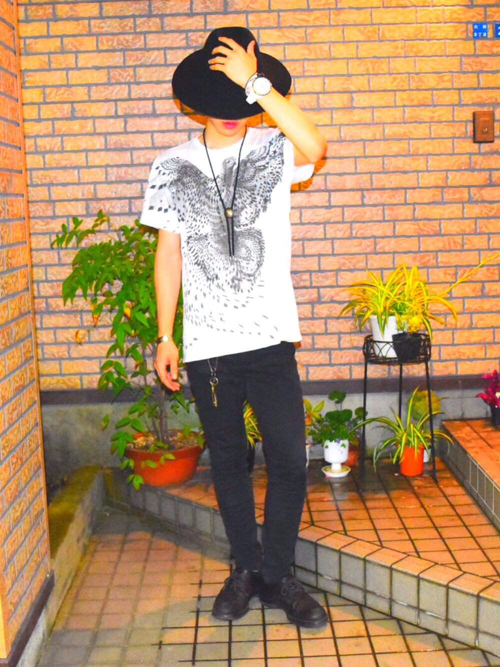 橋本朋起|GIVENCHYのTシャツ/カットソーを使ったコーディネート WEAR