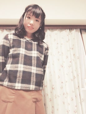 「MAJESTIC LEGON（マジェスティックレゴン）のアイテム（Tシャツ/カットソー、ブラウン系）」を使った、リ サさん（レディース・169cm）の冬コーディネート