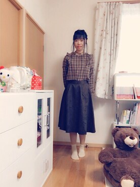 「no brand（ノーブランド）のアイテム（スカート、ブラウン系）」を使った、リ サさん（レディース・169cm）の秋コーディネート