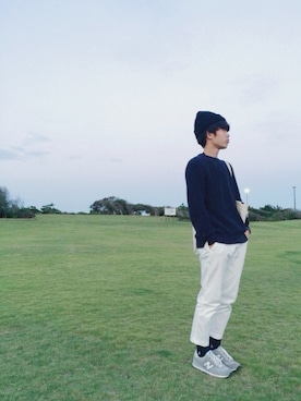 「tk.TAKEO KIKUCHI（ティーケータケオキクチ）のストレッチツイルカラーパンツ（その他パンツ、ホワイト系）」を使った、RYOさん（メンズ・175cm）の秋コーディネート