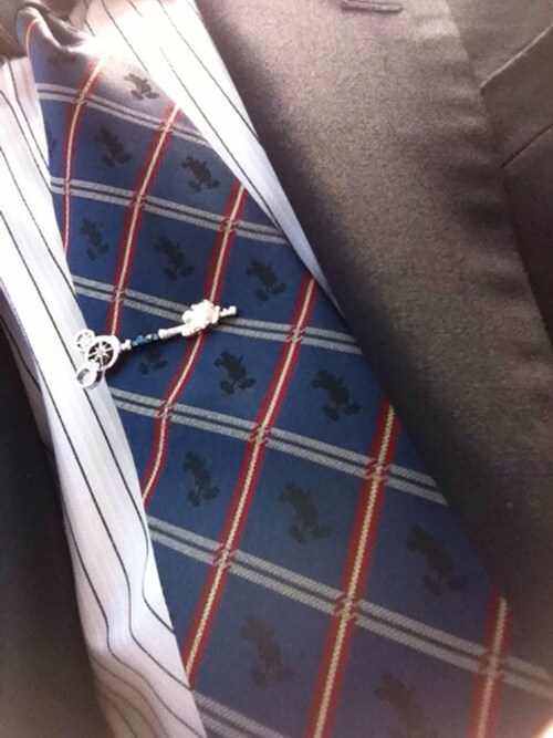 Okihuret Disneyのネクタイピンを使ったコーディネート Wear