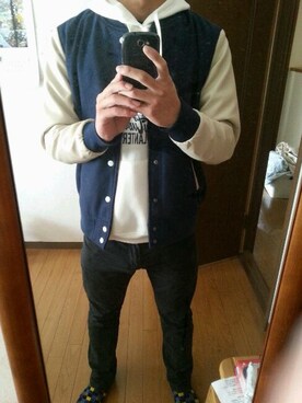 「SPINNS（スピンズ）のアイテム（スタジャン）」を使った、ドラマ大好き青小年さん（メンズ・168cm）の冬コーディネート