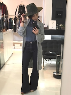 「WEGO（ウィゴー）のアイテム（スマホケース/カバー）」を使った、shiorinさん（レディース・158cm）の秋コーディネート