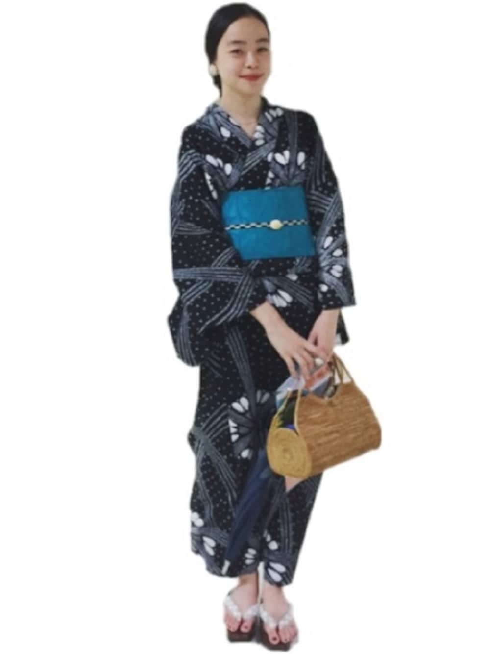 「夏、浴衣、和装、ふりふ、絞り」｜「ふりふの草履（その他シューズ、グレー系）」を使った、Kanocoさん（レディース・170cm）の夏コーディネートの1枚目の写真