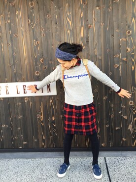 「アイテム（シャツワンピース、レッド系）」を使った、miyoさん（レディース・155cm）の秋コーディネート