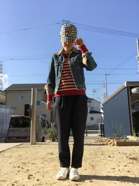 「柄×柄」｜「アイテム（デニムジャケット）」を使った、miyoさん（レディース・155cm）の春コーディネート
