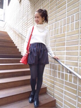 「アイテム（ボストンバッグ、レッド系）」を使った、mayuko     (きたまゆ)さん（レディース・160cm）の冬コーディネート