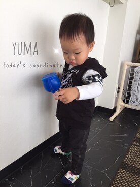 「H&M（エイチ・アンド・エム）のアイテム（パーカー、ブラック系）」を使った、yu_mamaさん（キッズ・90cm）の秋コーディネート