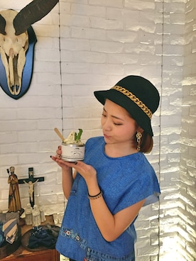 「initial（イニシャル）のアイテム（その他）」を使った、Boo Chongさん（レディース・157cm）の夏コーディネート
