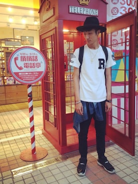 「REMIX（リミックス）のアイテム（アクセサリー）」を使った、Ed shu.さん（メンズ・181cm）の春コーディネート