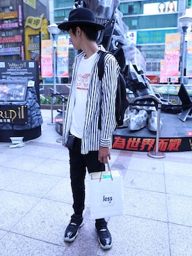 「plain-me（プレインミー）のアイテム（ピーコート）」を使った、Ed shu.さん（メンズ・181cm）の夏コーディネート