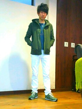 「HVC（エイチブイシー）のアイテム（パーカー）」を使った、セイジさん（メンズ・172cm）の冬コーディネート