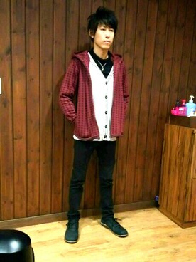 「HVC（エイチブイシー）のアイテム（パンツ）」を使った、セイジさん（メンズ・172cm）の冬コーディネート