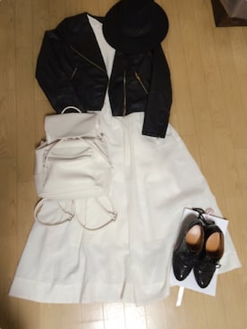 「MAISON MICHEL（メゾンミッシェル）のアイテム」を使った、Aina Endoさん（レディース・154cm）の秋コーディネート