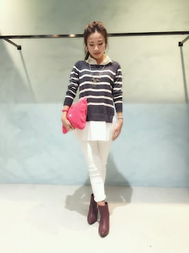 「アイテム（クラッチバッグ、レッド系）」を使った、momoさん（レディース・162cm）の秋コーディネート